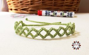 Macramotiv micro-macrame pattern tutorial DIY knotted bracelet squres how to make macrame makramé migramah instructions steps step-by-step knotting