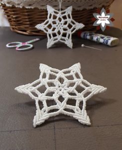 Macramotiv micro-macrame knotted snowflake macramotiv.com how to knotting snowflake ornament migramah DIY makramé csomózás macramee christmas ornament instructions step-by-step steps handcraft