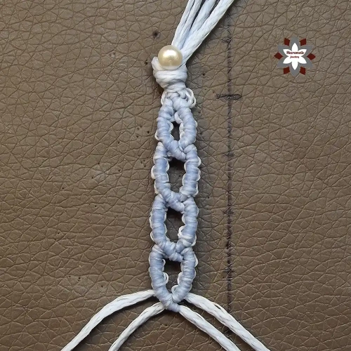 006-Beginner-macrame-chain-bracelet-tutorial-0977