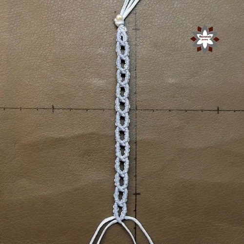 006-Beginner-macrame-chain-bracelet-tutorial-0979