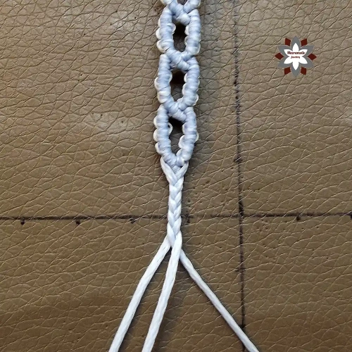 006-Beginner-macrame-chain-bracelet-tutorial-0982