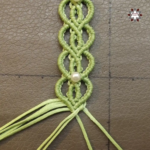 009-Easy-heart-pattern-bracelet-tutorial-1582